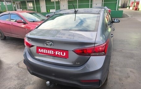 Hyundai Solaris II рестайлинг, 2018 год, 1 250 000 рублей, 2 фотография