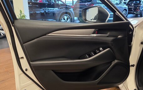 Mazda 6, 2021 год, 2 500 000 рублей, 15 фотография