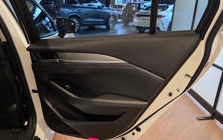 Mazda 6, 2021 год, 2 500 000 рублей, 21 фотография