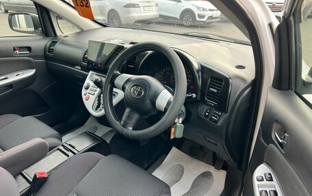 Toyota Wish II, 2003 год, 950 000 рублей, 9 фотография