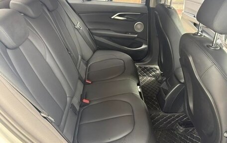 BMW 1 серия, 2022 год, 1 550 000 рублей, 10 фотография