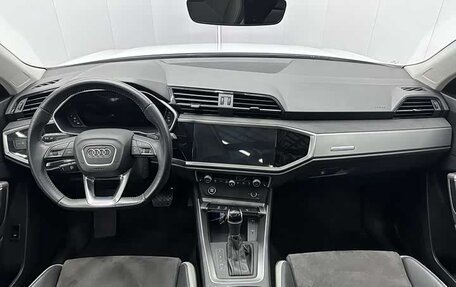 Audi Q3, 2022 год, 2 418 001 рублей, 13 фотография