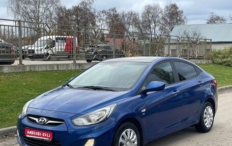 Hyundai Solaris II рестайлинг, 2012 год, 800 000 рублей, 1 фотография