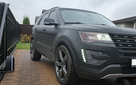 Ford Explorer VI, 2017 год, 3 300 000 рублей, 6 фотография