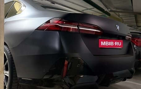 BMW 5 серия, 2023 год, 8 600 000 рублей, 2 фотография