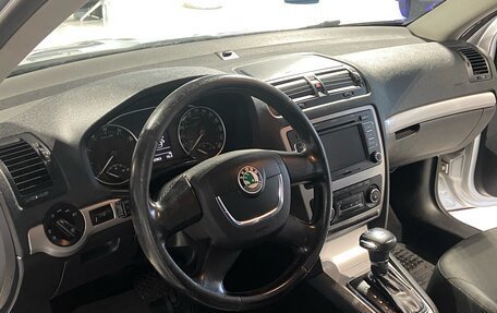 Skoda Octavia, 2010 год, 800 000 рублей, 17 фотография