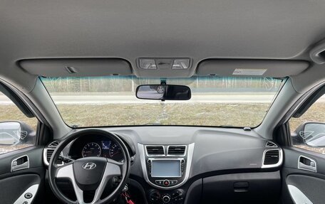 Hyundai Solaris II рестайлинг, 2011 год, 747 000 рублей, 5 фотография