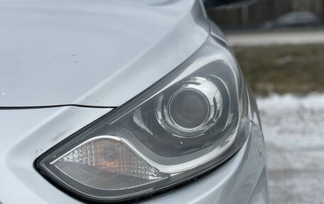 Hyundai Solaris II рестайлинг, 2011 год, 747 000 рублей, 24 фотография