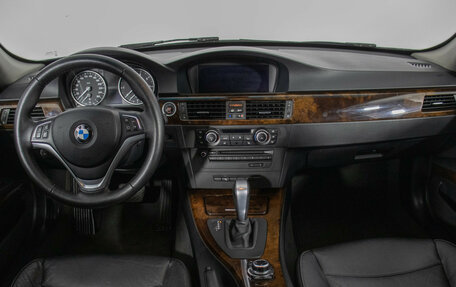 BMW 3 серия, 2011 год, 1 120 000 рублей, 13 фотография