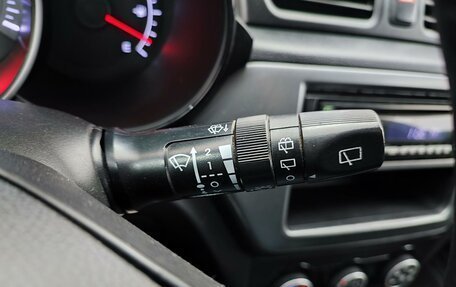 KIA Rio III рестайлинг, 2015 год, 890 000 рублей, 19 фотография