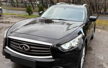 Infiniti FX II, 2012 год, 2 200 000 рублей, 1 фотография