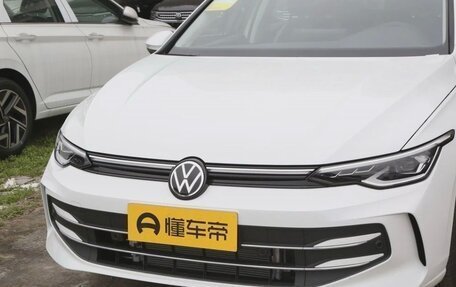 Volkswagen Golf VIII, 2025 год, 2 800 000 рублей, 7 фотография