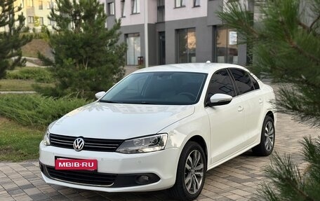 Volkswagen Jetta VI, 2012 год, 970 000 рублей, 1 фотография
