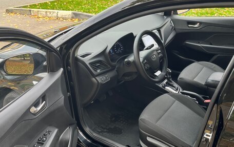 Hyundai Solaris II рестайлинг, 2017 год, 1 275 000 рублей, 9 фотография