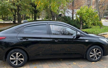 Hyundai Solaris II рестайлинг, 2017 год, 1 275 000 рублей, 8 фотография