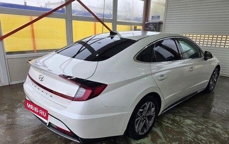 Hyundai Sonata VIII, 2021 год, 3 200 000 рублей, 2 фотография