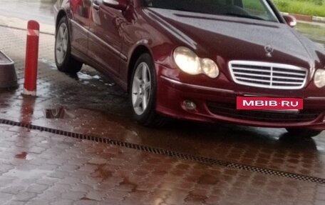 Mercedes-Benz C-Класс, 2004 год, 849 000 рублей, 11 фотография