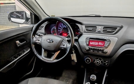 KIA Rio III рестайлинг, 2014 год, 1 045 000 рублей, 30 фотография