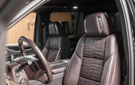 Cadillac Escalade V, 2022 год, 12 890 000 рублей, 11 фотография