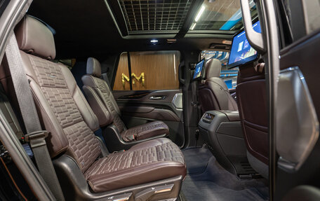 Cadillac Escalade V, 2022 год, 12 890 000 рублей, 17 фотография