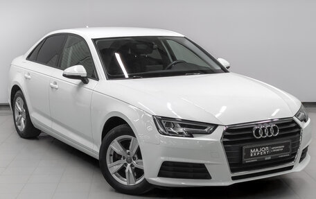 Audi A4, 2019 год, 2 950 000 рублей, 3 фотография