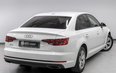 Audi A4, 2019 год, 2 950 000 рублей, 5 фотография