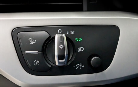 Audi A4, 2019 год, 2 950 000 рублей, 25 фотография