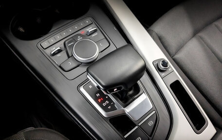 Audi A4, 2019 год, 2 950 000 рублей, 23 фотография