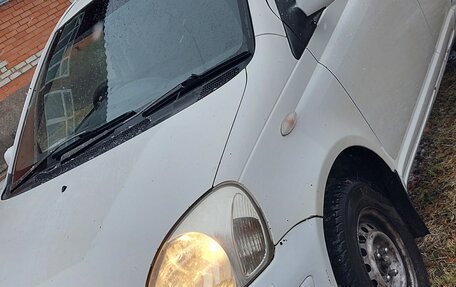 Toyota Vitz, 2002 год, 349 999 рублей, 3 фотография