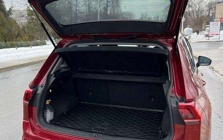 Volkswagen Tiguan II, 2016 год, 1 980 000 рублей, 10 фотография