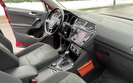 Volkswagen Tiguan II, 2016 год, 1 980 000 рублей, 12 фотография