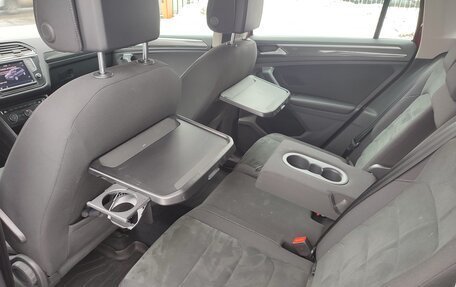 Volkswagen Tiguan II, 2016 год, 1 980 000 рублей, 15 фотография