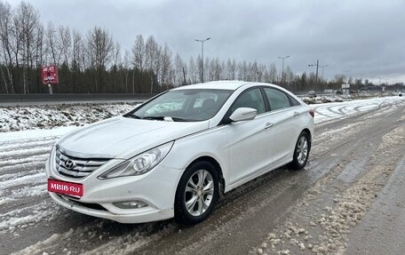 Hyundai Sonata VI, 2012 год, 990 000 рублей, 1 фотография