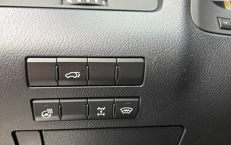 Lexus RX IV рестайлинг, 2017 год, 3 850 000 рублей, 14 фотография