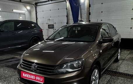 Volkswagen Polo VI (EU Market), 2016 год, 1 075 000 рублей, 2 фотография