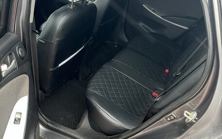 Hyundai Solaris II рестайлинг, 2011 год, 635 000 рублей, 8 фотография