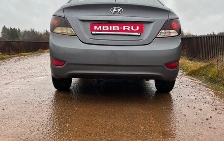 Hyundai Solaris II рестайлинг, 2011 год, 635 000 рублей, 4 фотография