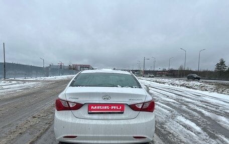 Hyundai Sonata VI, 2012 год, 990 000 рублей, 2 фотография