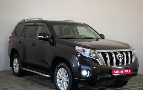 Toyota Land Cruiser Prado 150 рестайлинг 2, 2013 год, 2 990 000 рублей, 3 фотография