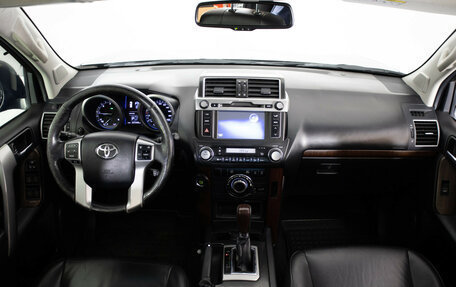 Toyota Land Cruiser Prado 150 рестайлинг 2, 2013 год, 2 990 000 рублей, 9 фотография