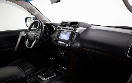 Toyota Land Cruiser Prado 150 рестайлинг 2, 2013 год, 2 990 000 рублей, 11 фотография