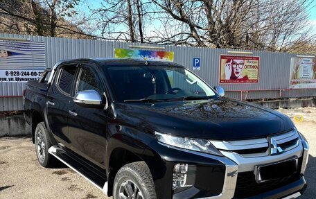 Mitsubishi L200 IV рестайлинг, 2021 год, 3 650 000 рублей, 1 фотография