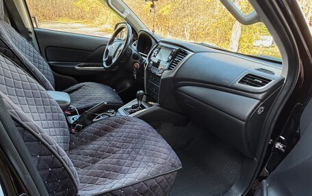 Mitsubishi L200 IV рестайлинг, 2021 год, 3 650 000 рублей, 2 фотография