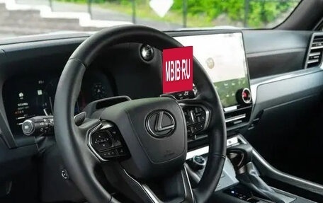 Lexus GX, 2024 год, 13 300 000 рублей, 28 фотография