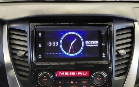 Mitsubishi Pajero Sport III рестайлинг, 2018 год, 2 385 000 рублей, 14 фотография