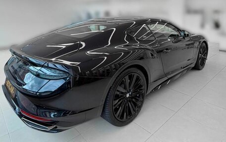 Bentley Continental GT, 2025 год, 52 000 000 рублей, 4 фотография