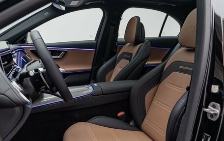 Mercedes-Benz E-Класс AMG, 2025 год, 15 900 000 рублей, 30 фотография