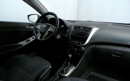 Hyundai Solaris II рестайлинг, 2015 год, 885 000 рублей, 4 фотография