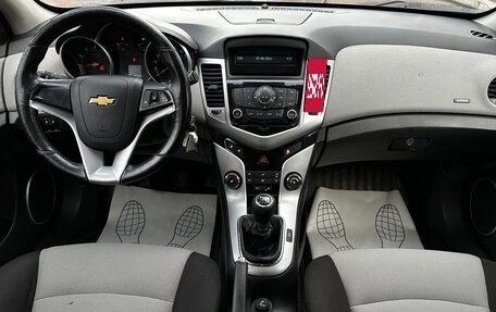 Chevrolet Cruze II, 2012 год, 710 000 рублей, 6 фотография