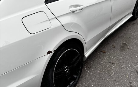 Mercedes-Benz E-Класс, 2011 год, 1 040 000 рублей, 6 фотография